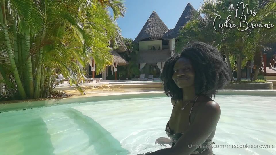 Mrscookiebrownie - stunning ebony model poolside teaser damn mrs cookie brownie is fire 15-09-2022