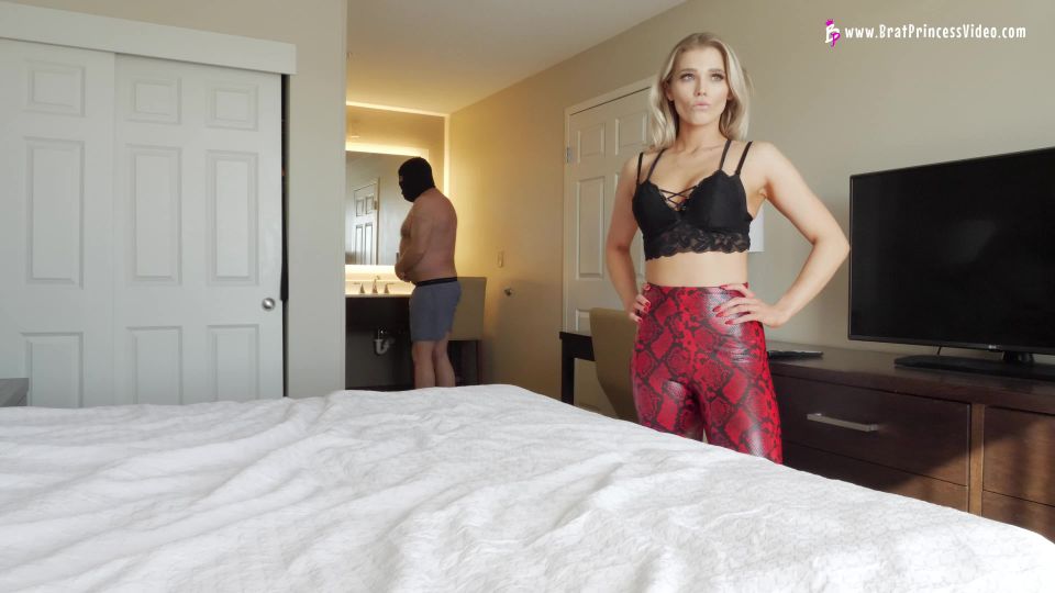 porno en línea clip 24 Detrás de las escenas esclavo Uso  femdom 4k  fetiche porno supositorio fetiche