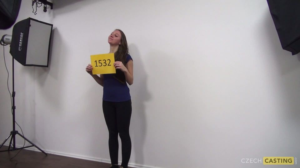 Renata N1532, Casting video