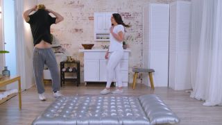 Sophia Burns – Decompression Session 2022 - MILF