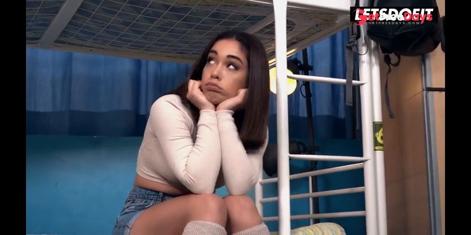 Latina Ginebra Bellucci Wants Huge Black Cock for Breakfast