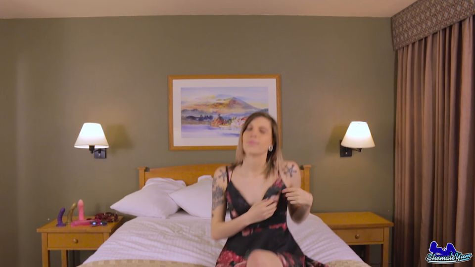 Freya Wynn Enjoys Her Dildo! Download New Porn Video Fast...