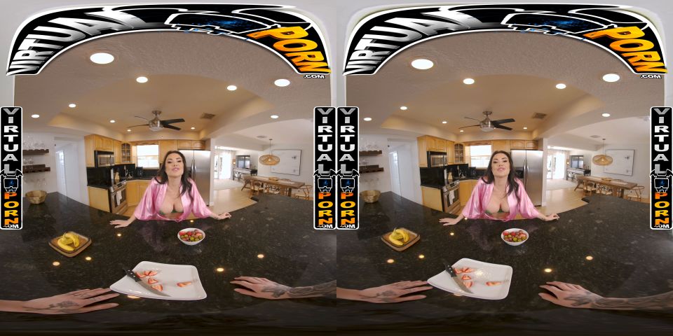 Savanah Storm - StepMom's pussy breakfast - VirtualPorn, BangBros (UltraHD 4K 2024) New Porn