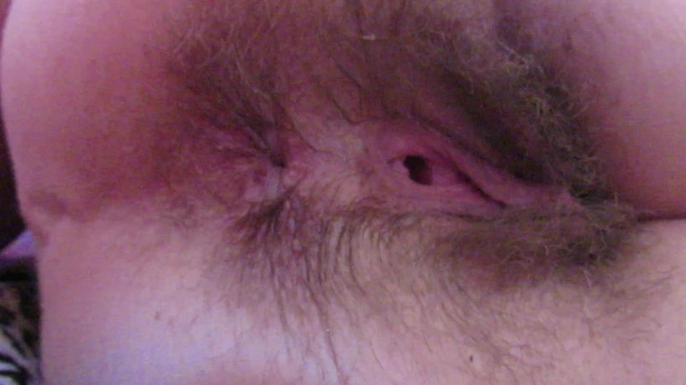 cuteblonde666 Winking my wet hairy asshole in closeup - Close-Ups