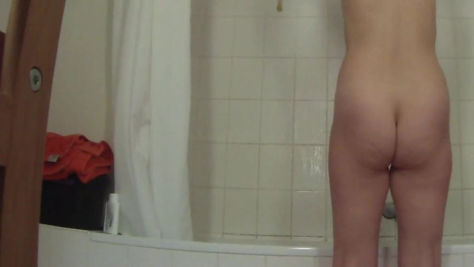 hidden_cam_on_sexy_saggy_mature_gf_taking_a_shower | amateur porn | amateur porn amateur lapdancer