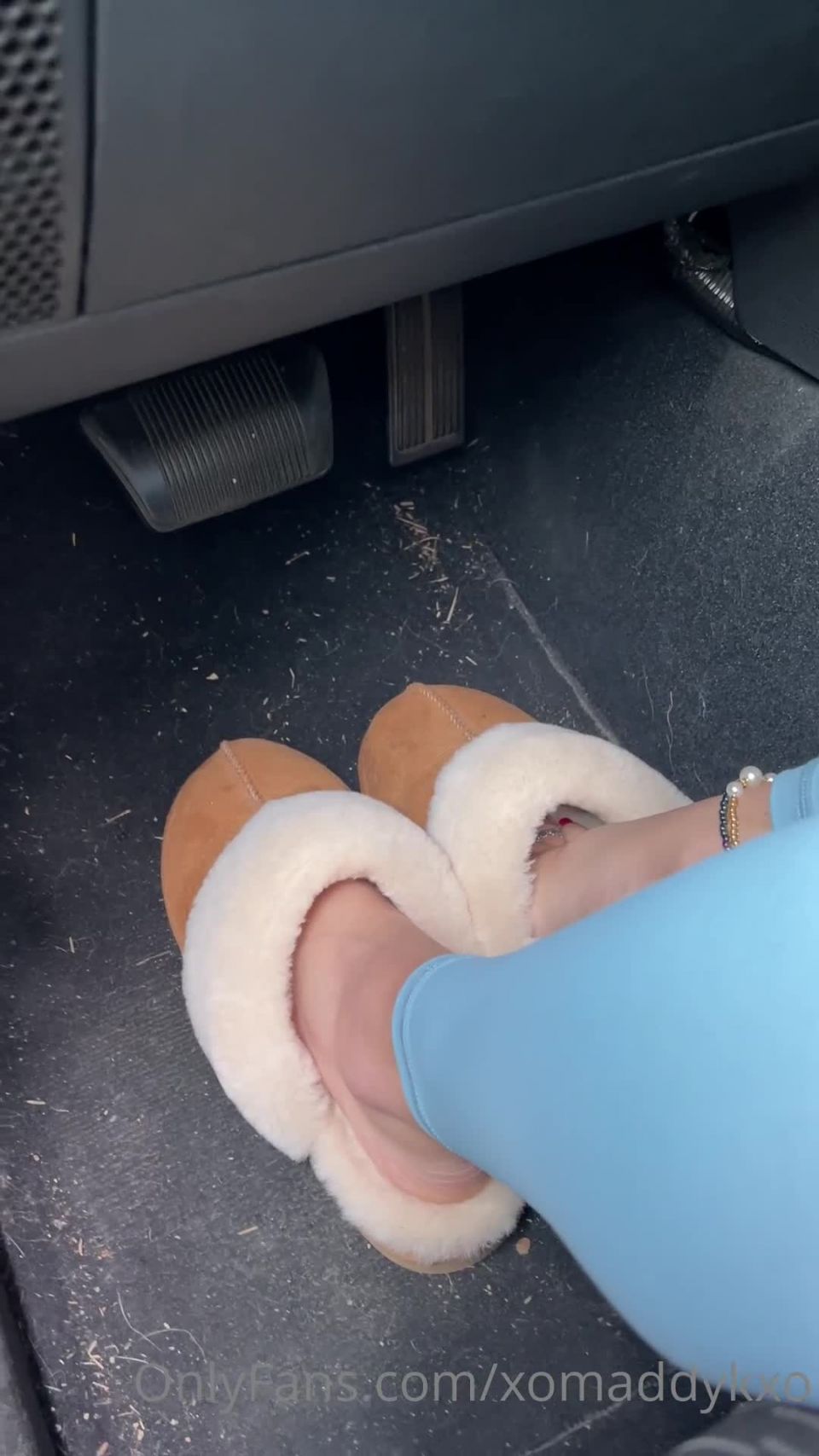adult xxx video 21 xomaddykxo 310120222348155152 bare soles on the, foot fetish fun on feet porn 