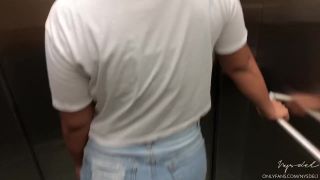 Creampie Big Ass Girl Secretly Gives Her Best FriendS Boyfriend A Delicious Blowjob, They Almost G 720p
