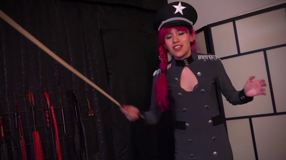 FEMDOMFOTO - Demi Blu - Cruel Pov Caning (alemán).