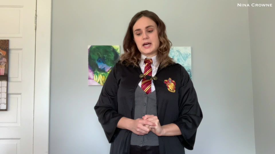 porno clip 8 Nina Crowne – Hermione utiliza su energía sexual Parte 1, fetiche pvc en la masturbación porno