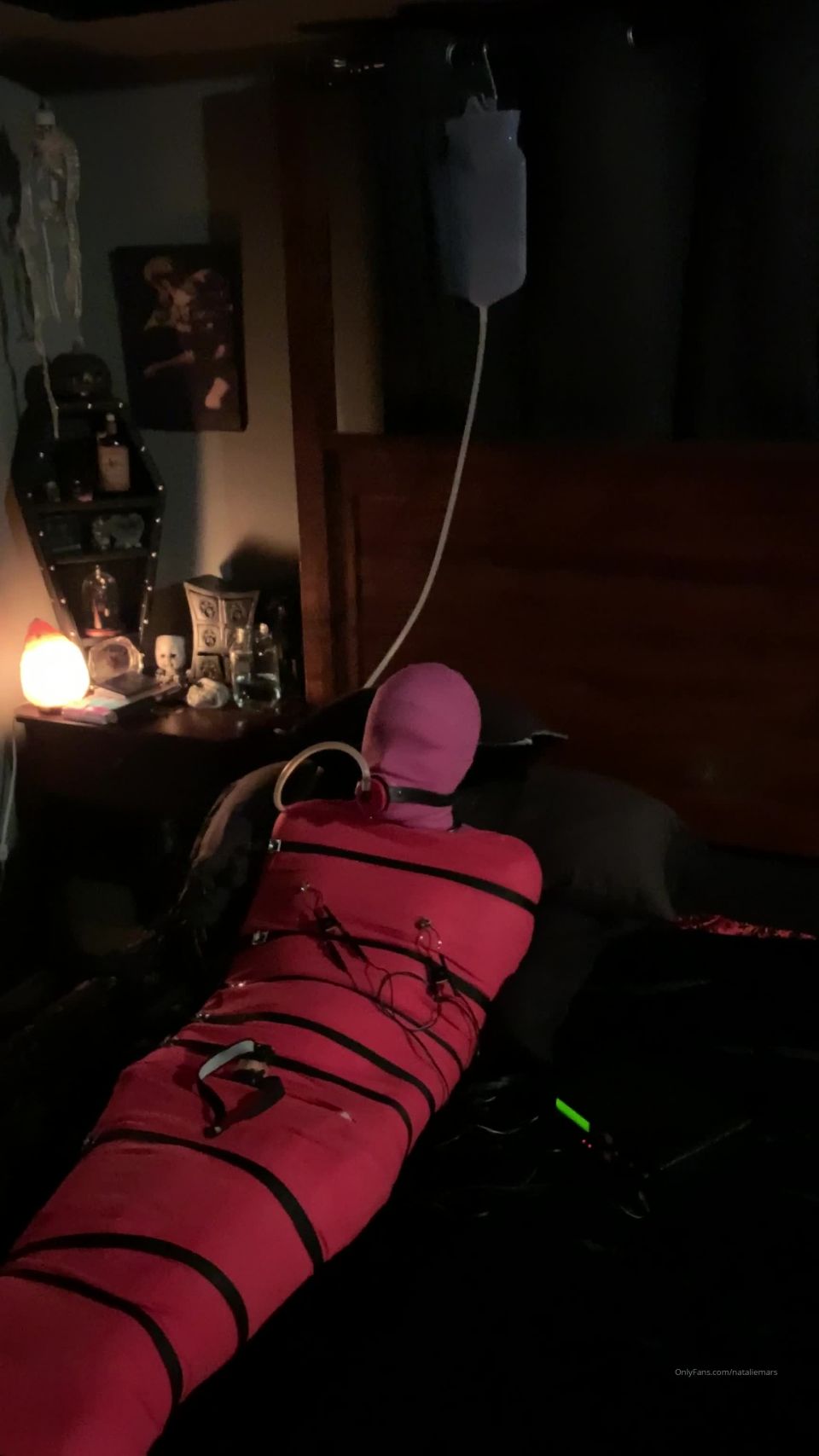 [Onlyfans] nataliemars All mummified in damazonia  s bed she fills an en3ma bag with her  9817215