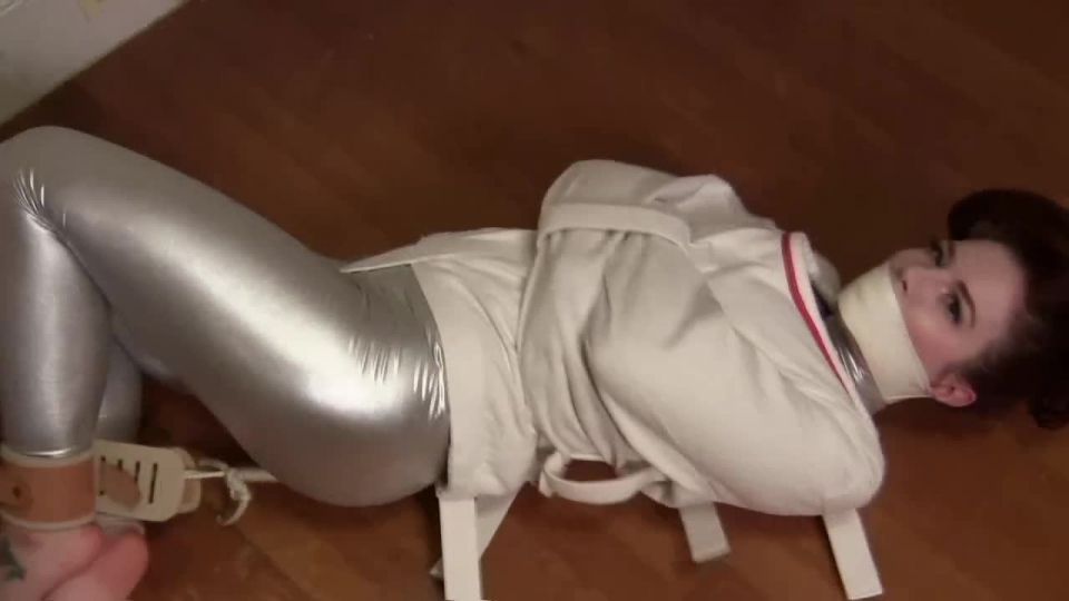 girls in a straitjacket c228