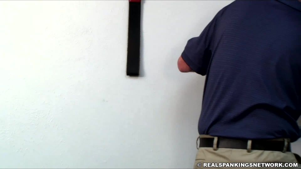 vídeo para adultos 25 realspankingsinstitute – MP4/Full HD – Syrena: Castigado en clase por The Dean - correa de cuero - correa en el fetiche amateur porno