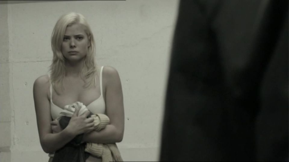 Peyton List, Cameron Goodman - Shuttle (2008) HD 720p!!!