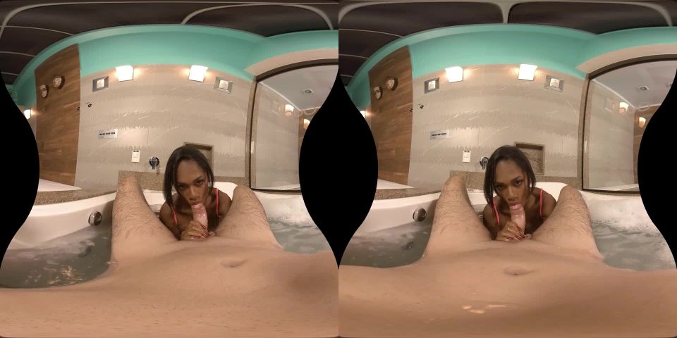 Raianny Duarte - Fab Hot Tub