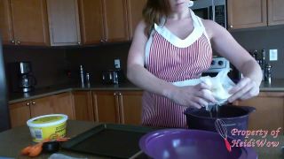 online adult video 31 lick big ass mature brunette girls porn | Baking with Heidi – Heidi Wow | ass