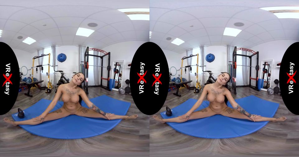 Barbie Esm - Great Reward after a Morning Naked Training Gear vr - [Virtual Reality]