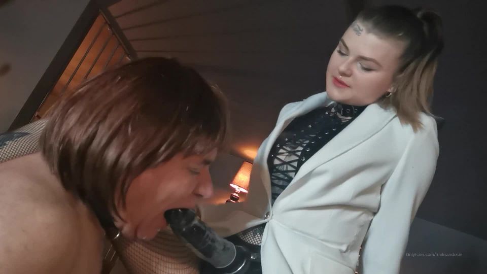 video 35 Fantasía Video Soy tu Cuckoldress, femdom ballbusting en femdom porno