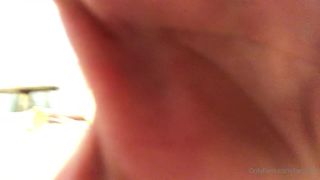Hot Wife Lucy - xxxlucylove () Xxxlucylove - cum and fuck me quickly whilst my husbands outspeed wank with my super wand 30-07-2020
