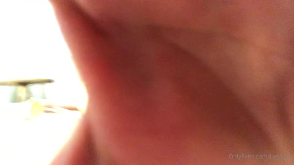 Hot Wife Lucy - xxxlucylove () Xxxlucylove - cum and fuck me quickly whilst my husbands outspeed wank with my super wand 30-07-2020