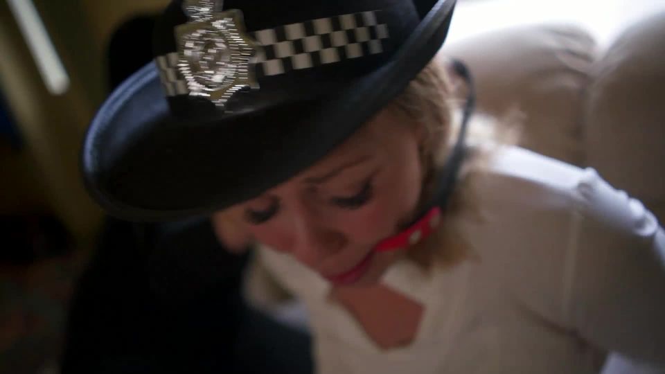 Lucy Lauren - Policía a Sexo esclavo Sexo Clip Video Po...