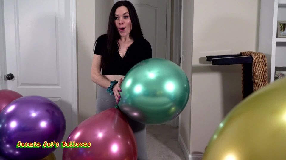 online clip 45 JJ Balloon Inflatables - It s Me Or The Balloons on femdom porn femdom public humiliation