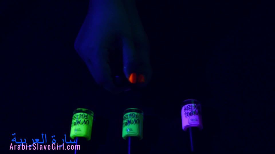 Foot Fetish , Black Light Toe Painting with Chill Music SFW BDSM