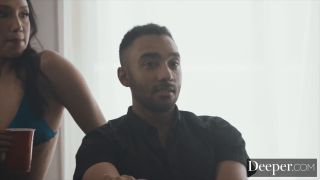 6279 Riley, Gabbie And Vicki Just Love To Share