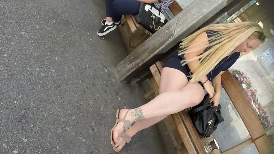 Best 2019 sexy milf legs teen toes amar voyeur candid feet 42!(porn)