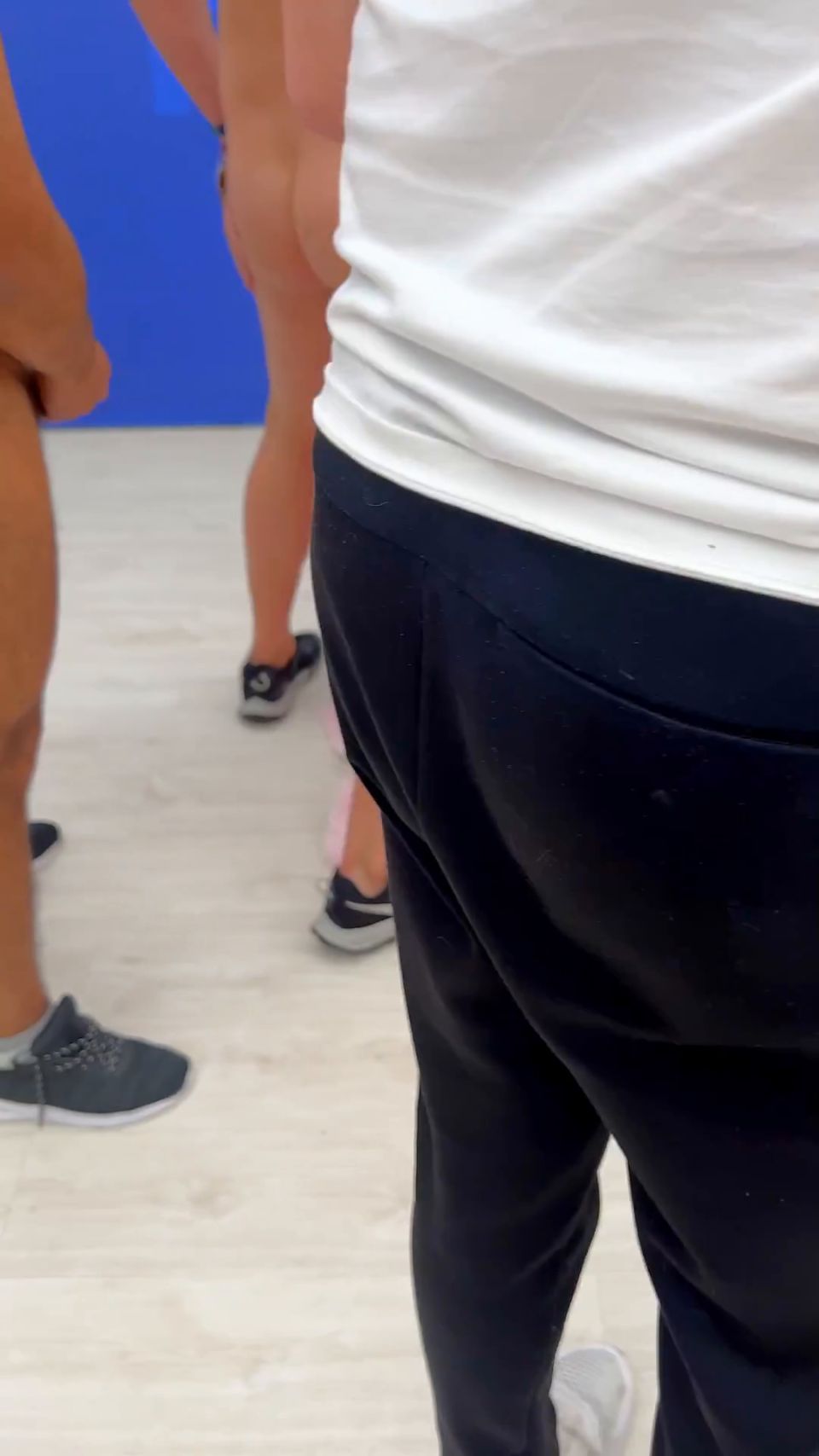 Ohana Alexandra GBTS 6652 Teen Tetas Grandes GangBang Traga Chupetes