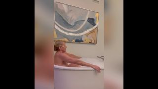 M@nyV1ds - FitCougar - Sensual Bath ends with HARD POUNDING
