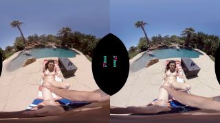 Veronica Valentine - Can you help with the sunblock [VRHush / UltraHD 2K / 1920p / VR] | veronica valentine | pov hardcore orn