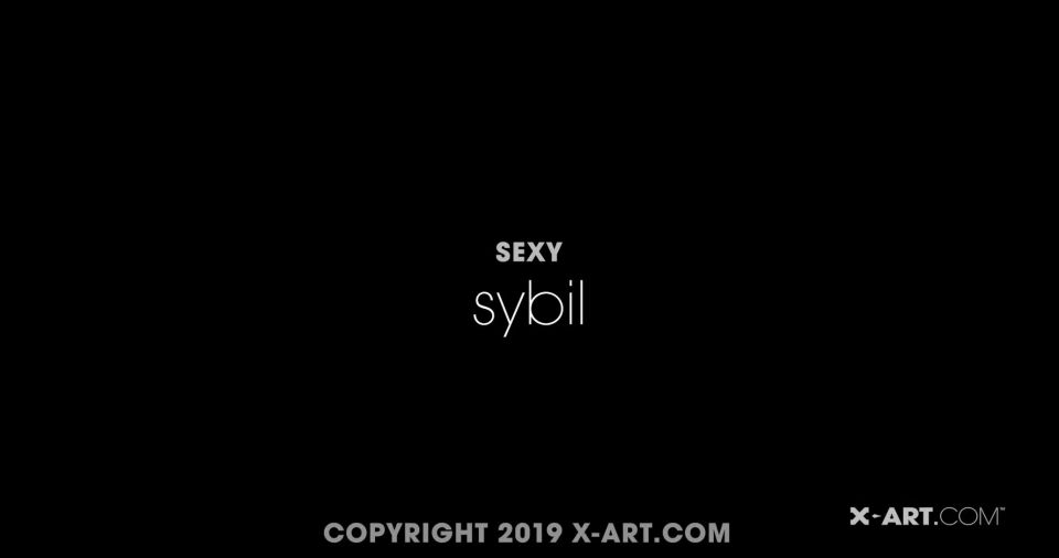 19.10.31.sexy.sybil