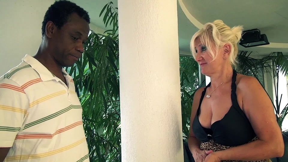 free online video 25 Tuttifrutti presents Mirtill, converse fetish on fetish porn 