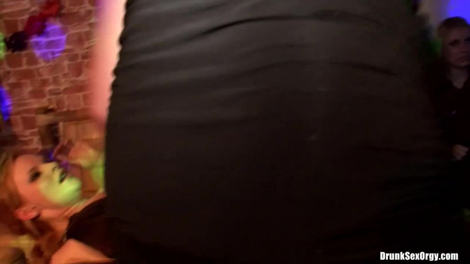 TiffanyDollColección DrunkSexOrgycom Bob27s B-Day Parte 5 b 29032011