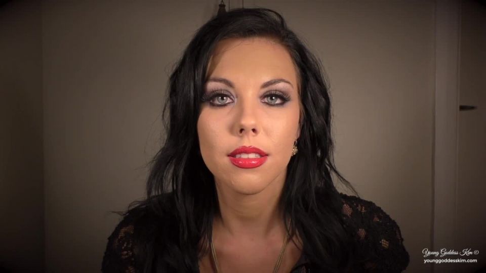 video porno 14 Diosa joven Kim - Un esclavo en la dominación femenina porno lesbianas pantimedia pie fetiche