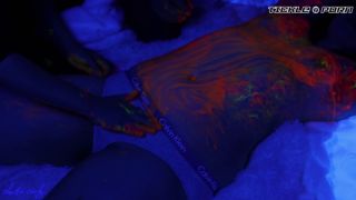 [tickle.porn] TOP - Claires Glow Paint Giggle Tickle Part 2 keep2share k2s video