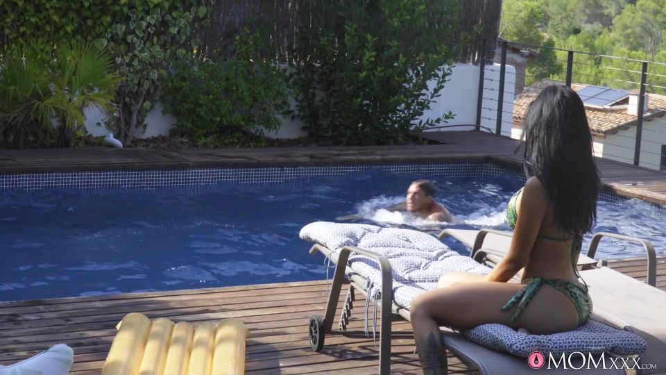 xxx video clip 43 cosplay fetish Big booty Latina poolside fling, tattoo on tattoo