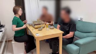 6300 Cuando su hijo vino y yo respondí sin sujetador, H...