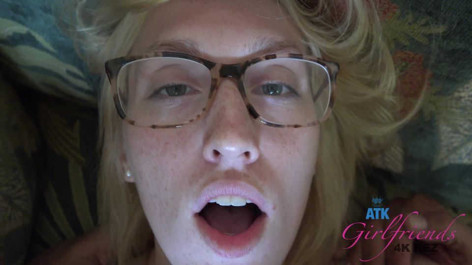 clip 25 Victoria Gracen (Hawaii 8/12), rough blowjob on femdom porn 