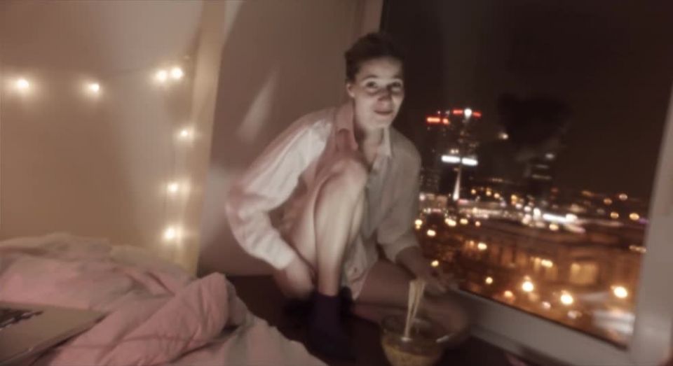 Eva Lebeuf – Todas estas noches sin dormir (2016) HD 720p!!!