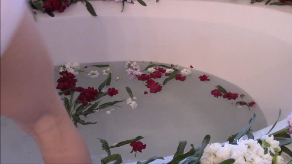 MySkylarRaye in Afternoon Bath Missing You(MILF porn)