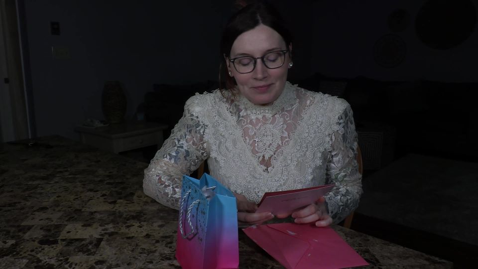 Bettie Bondage - Mom's Magick Necklace -  (UltraHD 2021)