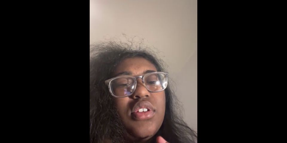 Femdom porno Rachel Cook Rachel Cook Teases En La Cama En OnlyFans Video