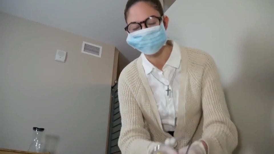 video gratis en línea 38 Annette schwarz femdom Ashley Alban – Hermana Bernadette, instrucciones de masturbación en el fetiche porno
