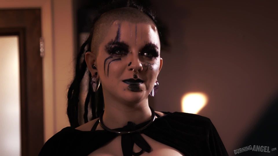 BurningAngel - Luna Lavey - Skyrim Cosplay , fetish handjob on role play 
