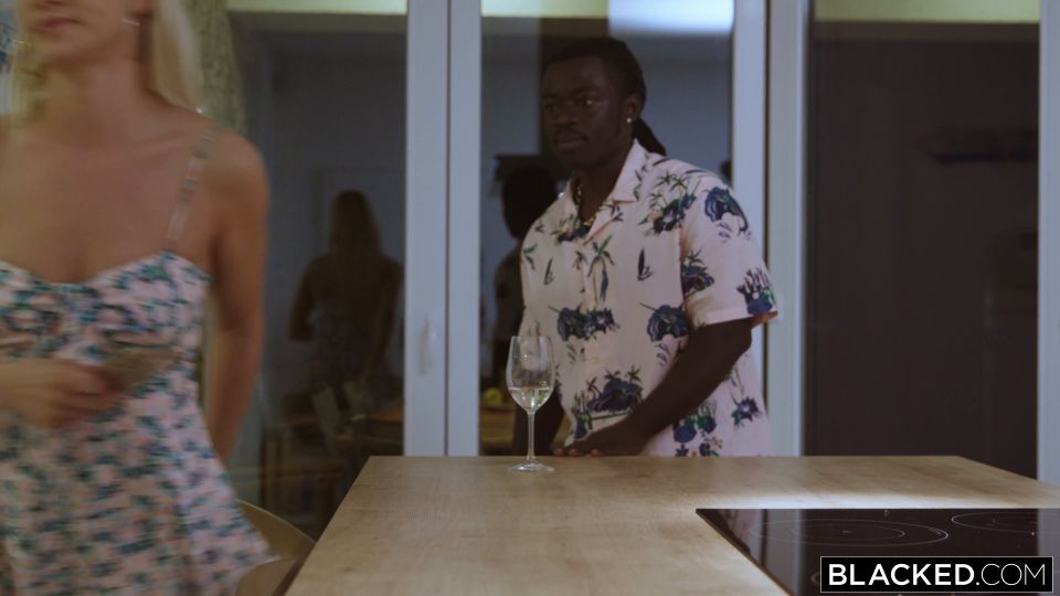 Cherry Kiss, Darrell Deeps, Freddy Gong - Unexpected Guest Ultra HD 4K/2160p 27-11-2024 - Download Porn - Blonde