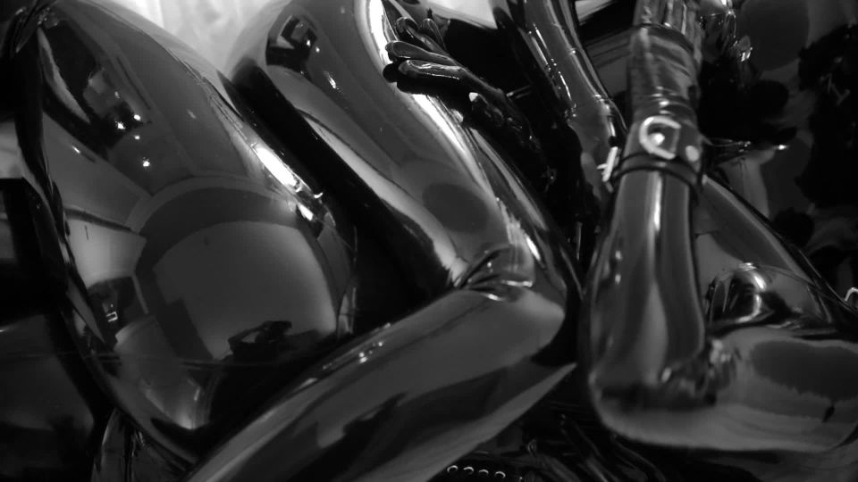 7143 Latex Fetish Rubber Leather Sex Latex!