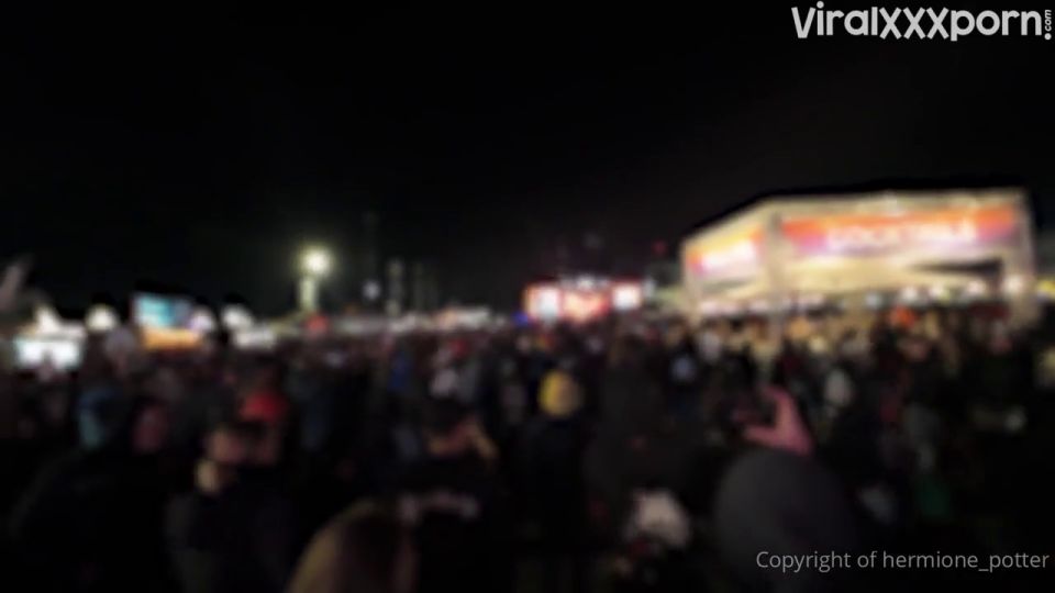 Corrida Hermione Teas y golpes de potter en camping tienda alemán Sexo video Hermione Potter