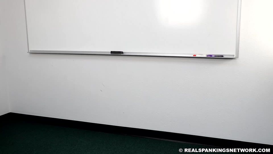 [hotspanker.com] RealSpankings – Pulled From Class For A Paddling