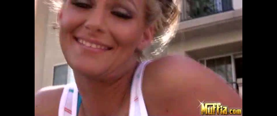 Jenny HendrixColección y Phoenix Marie 28 ciclos de booty29